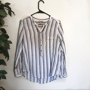 Lucky Brand top